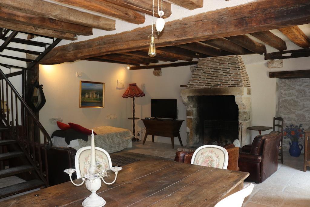 Maison D'Hotes Moulin Du Bas Pese مو بري شانبورْ المظهر الخارجي الصورة