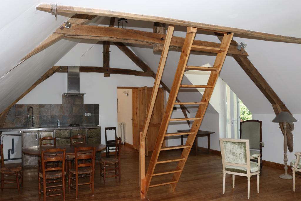 Maison D'Hotes Moulin Du Bas Pese مو بري شانبورْ المظهر الخارجي الصورة